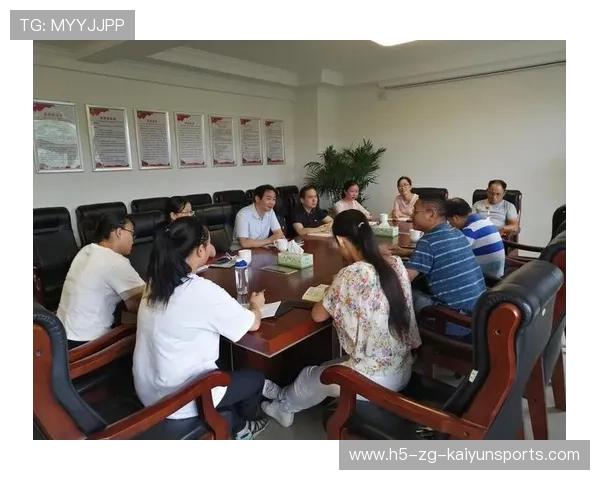 琑队如何建立训练与科研合作机制，如何加强科研团队建设